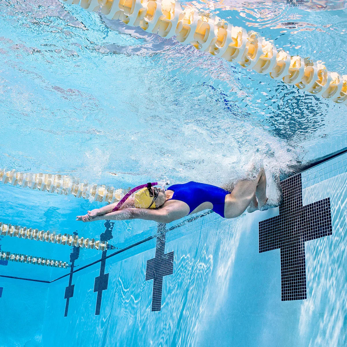 أنبوب تنفس أصلي للسباحة باللون الوردي