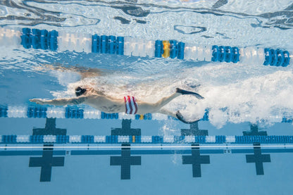 زعانف عائمة طويلة